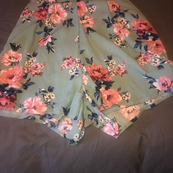 Romper - Picture 3 of 3